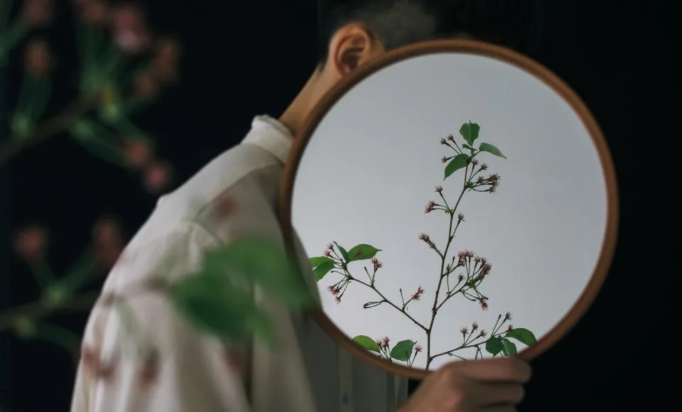 the-believer-is-the-mirror-of-the-believer